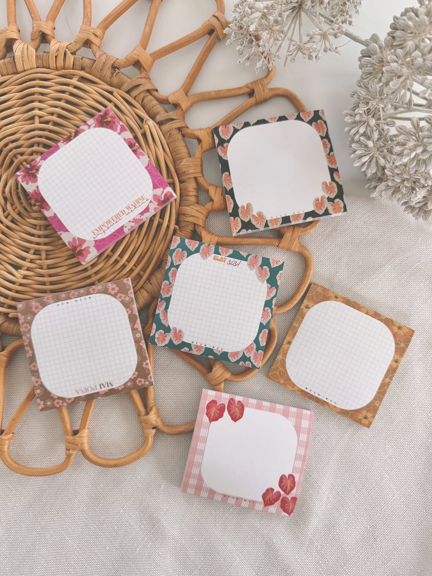 Puakenikeni in Honey Hue | Post It Note