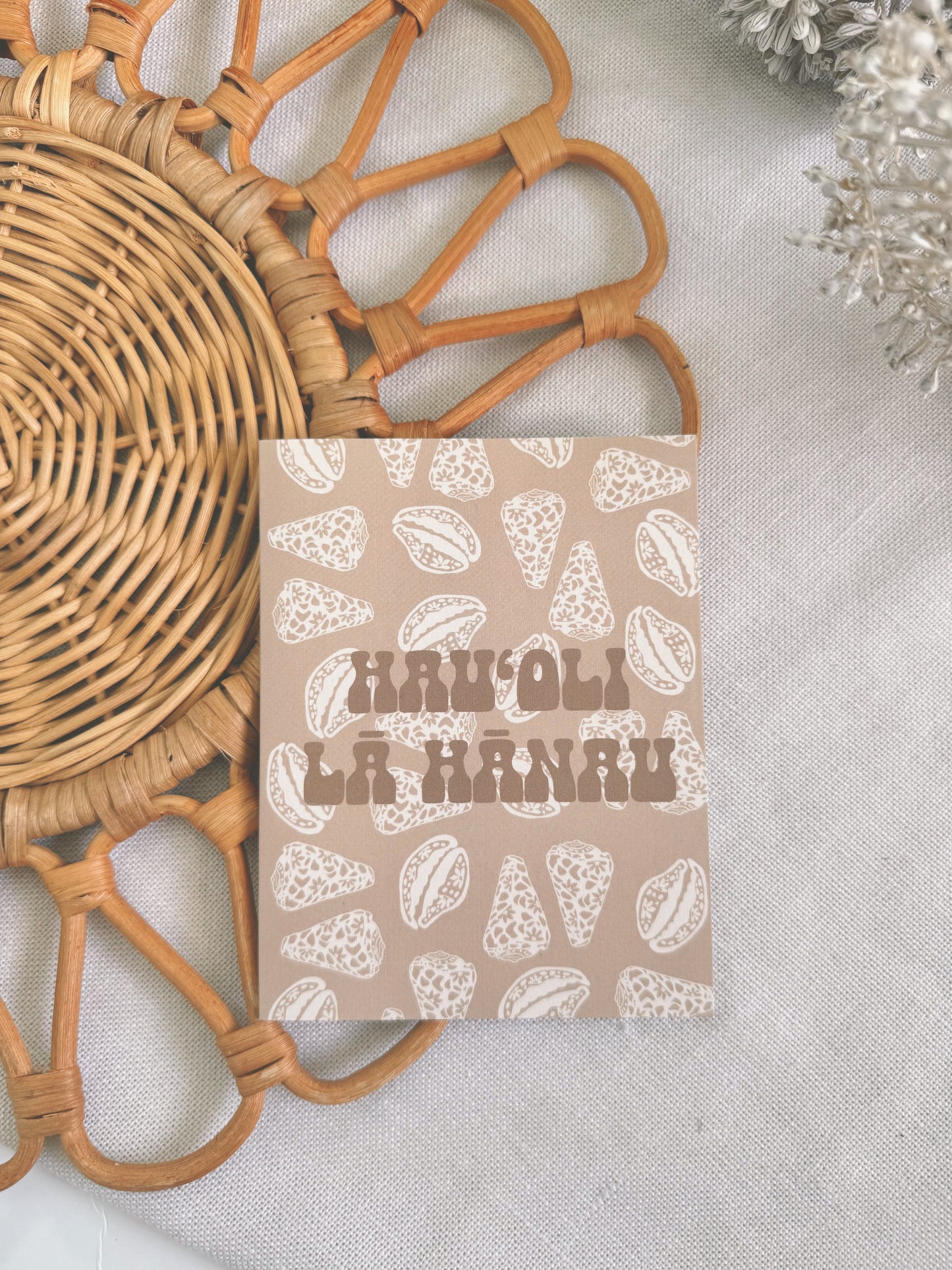 Hau'oli Lā Hanau x Naupaka Pūpū in Sand | HBD Card