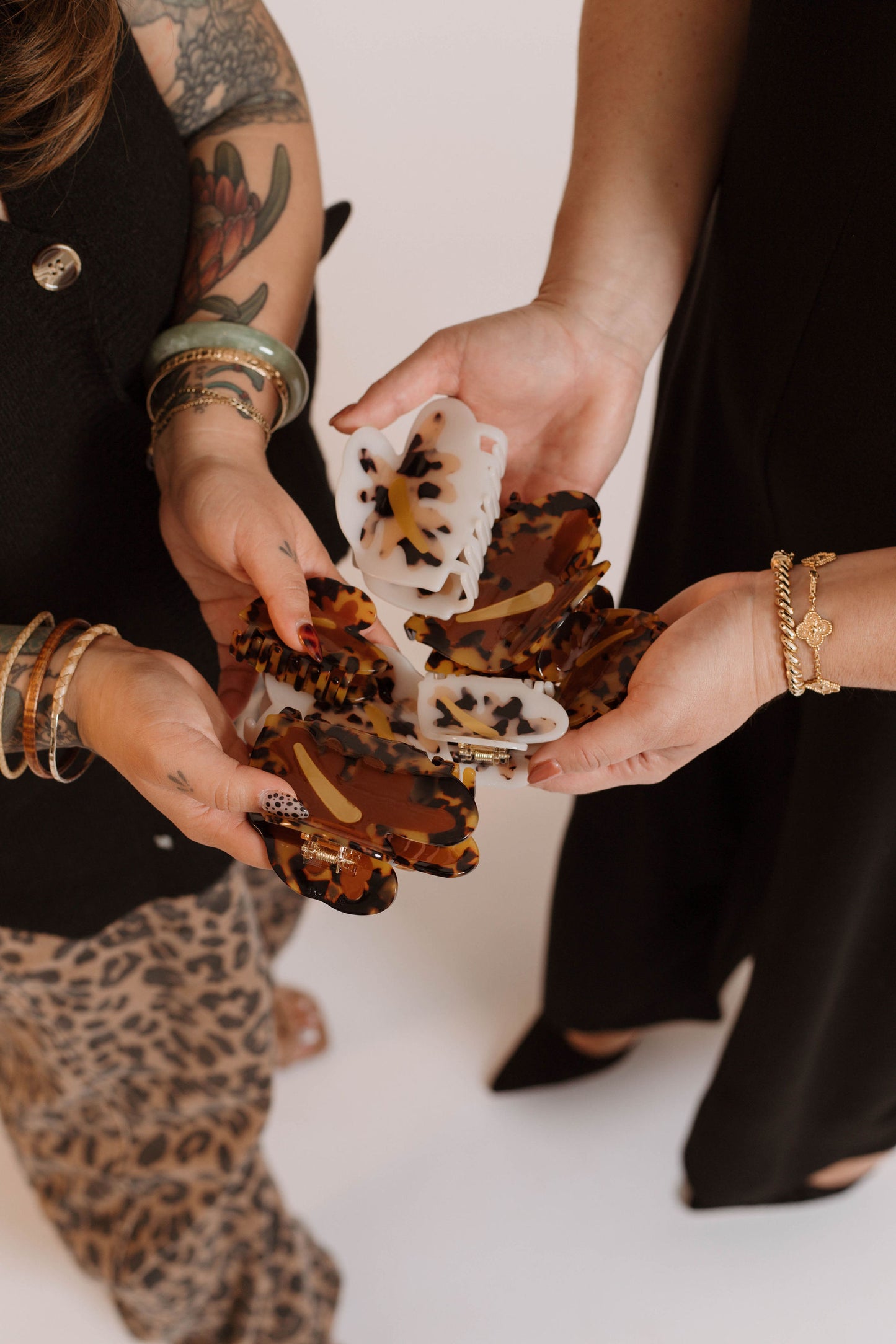 MINI Hilo Anthurium in Pearl Tortoise Shell | Claw Clip by COOPMONSTER x Bujo Bae