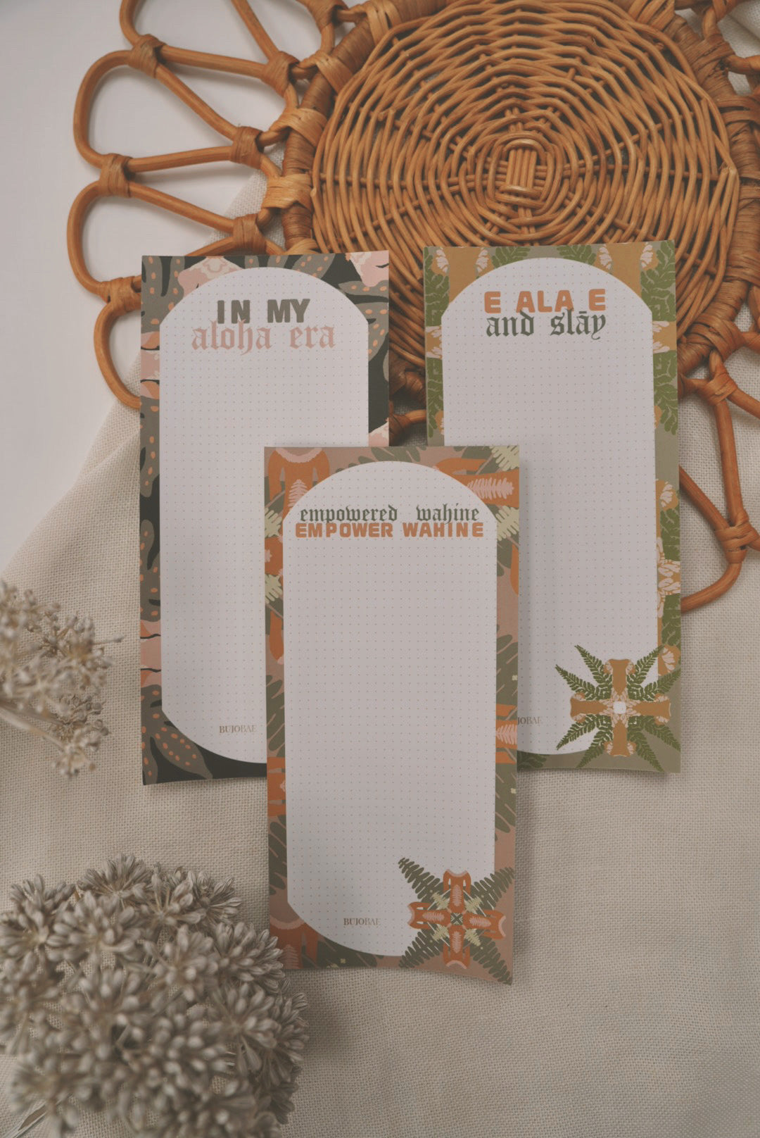 E Ala E & Slāy in Palapalai Kapa Kuiki | Dot Grid Notepad