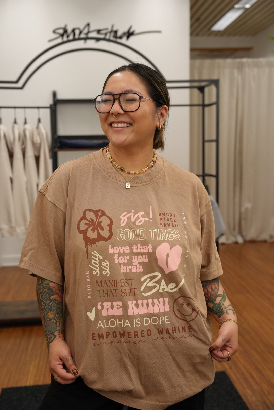 Logos Tee | Heavyweight Tee SHORT STACK HAWAII X BUJOBAE