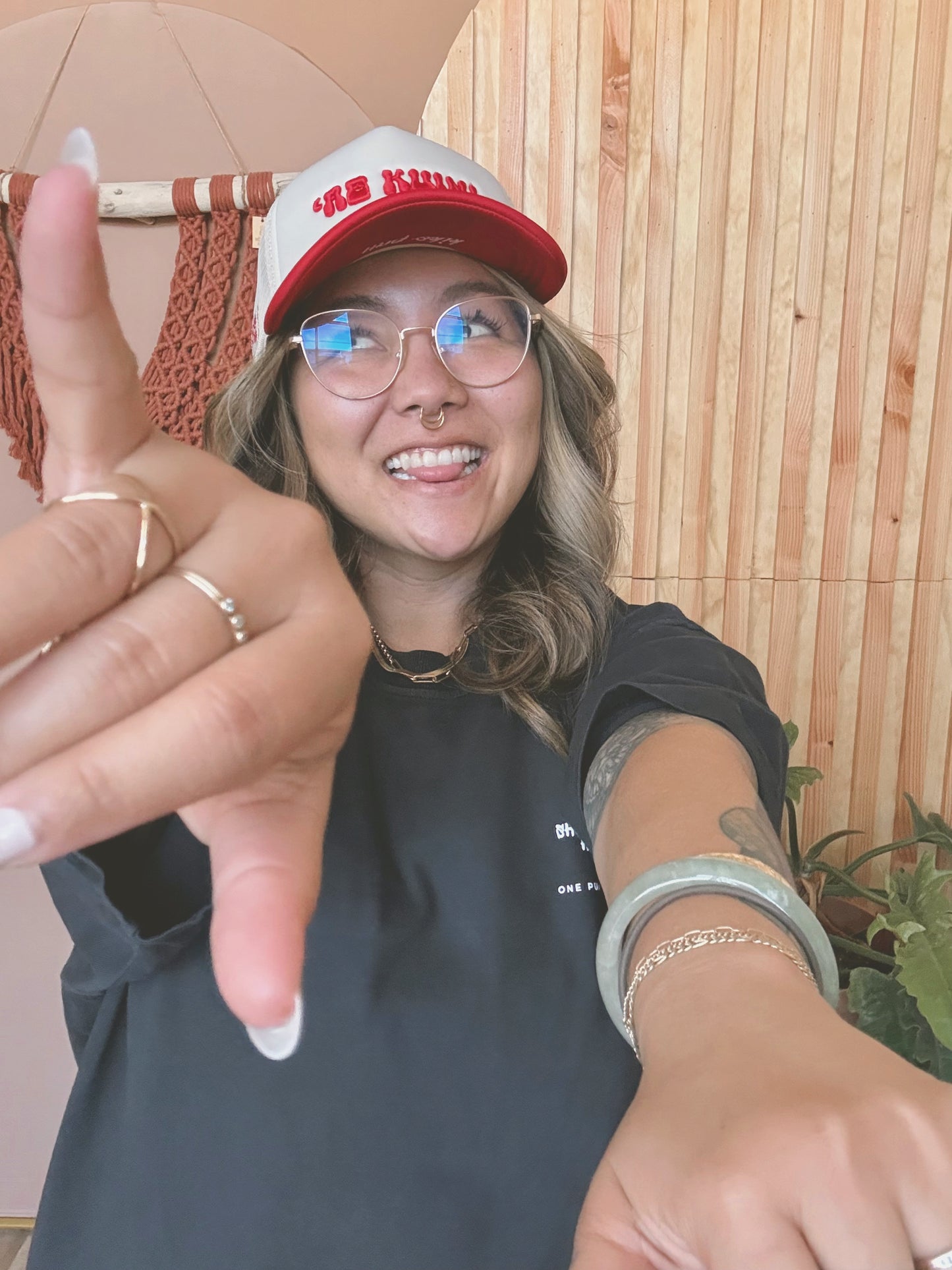 'AE KUINI | Trucker Hat KAKOU COLLECTIVE x Bujo Bae