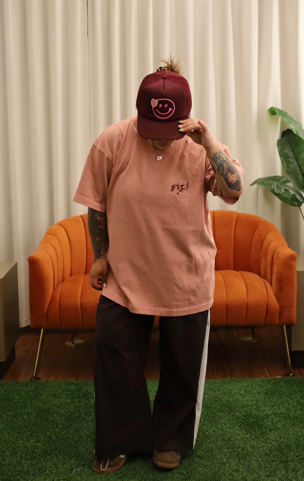 SSH Smiley x White Anthurium in Maroon | Trucker Hat x SHORT STACK HAWAII