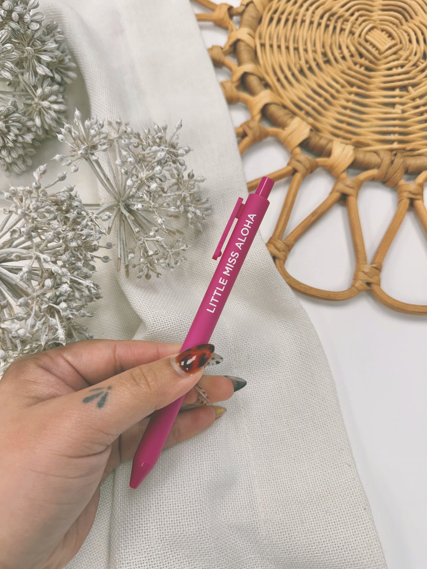 LITTLE MISS ALOHA | Gel Ballpoint Single Pen