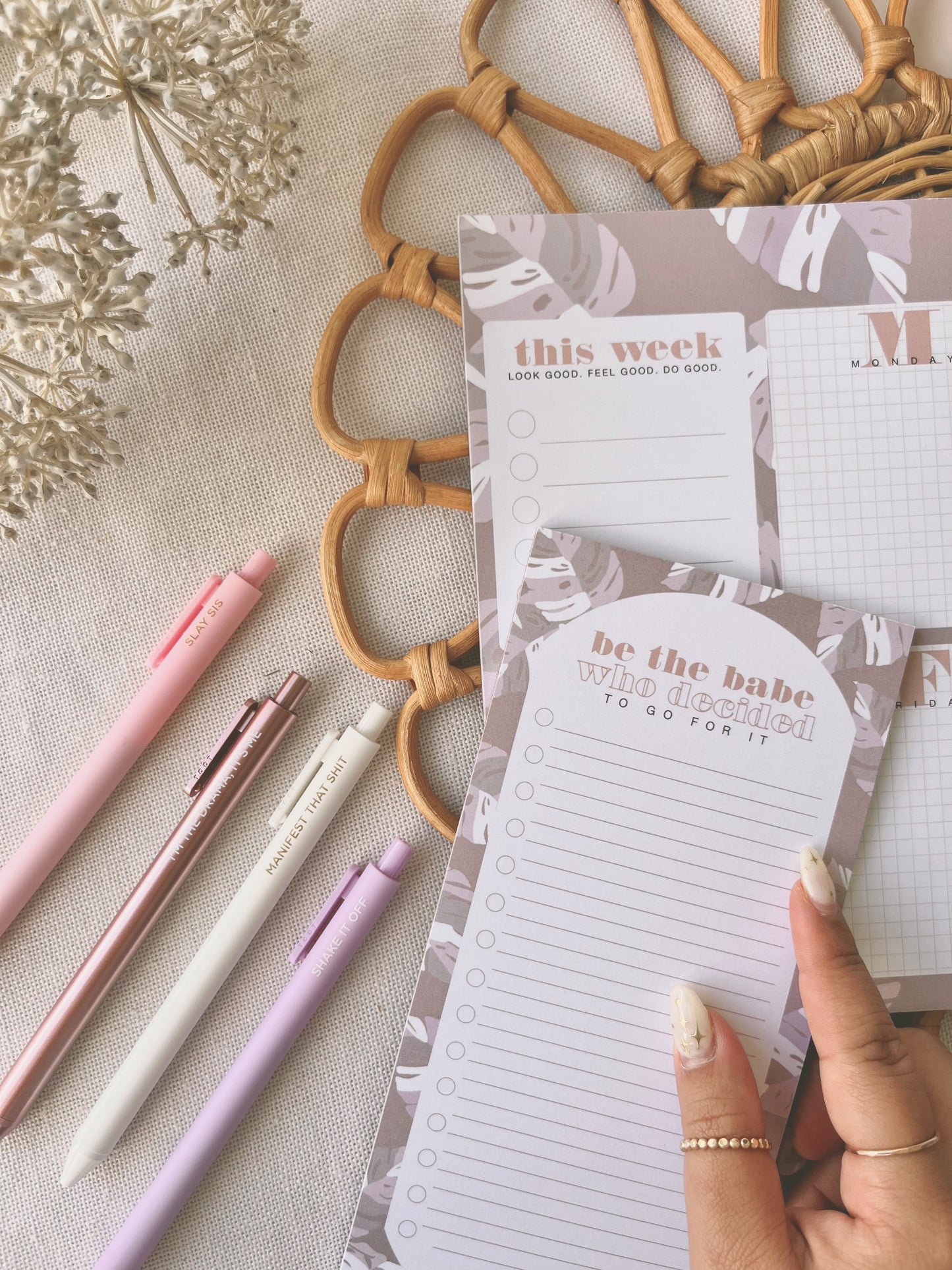 Be the Babe | To Do List Notepad