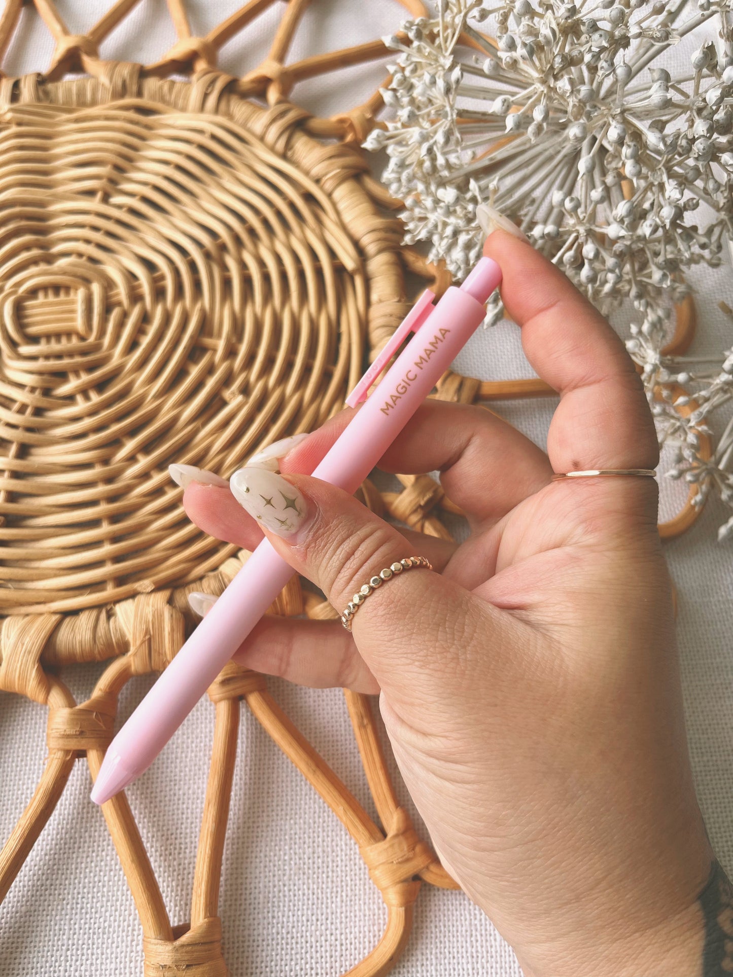 BAE Pen in Blush | Gel Ballpoint Pen Single