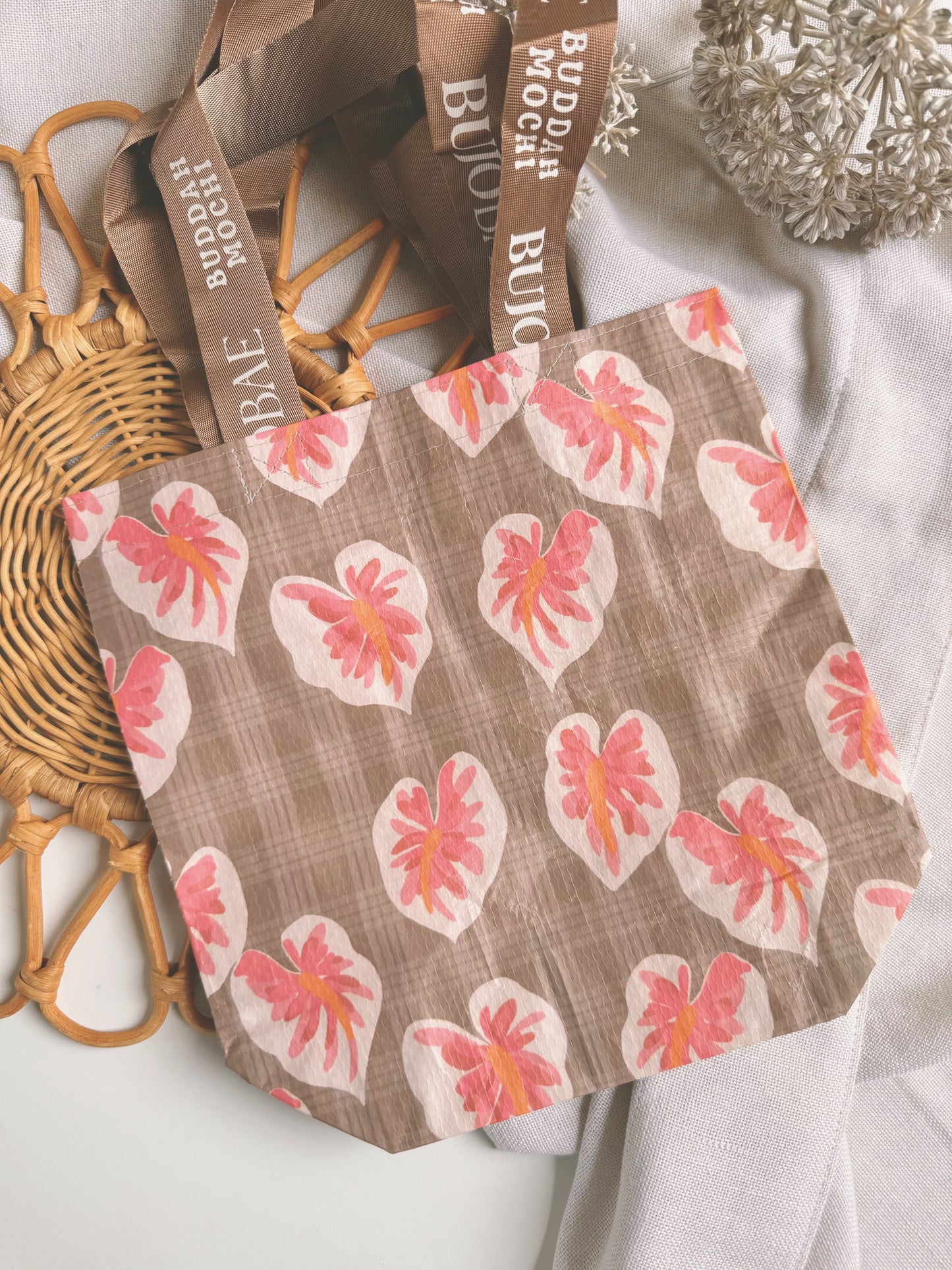 Hilo White Anthurium | MANINI Bombucha Bag by BUDDAH MOCHI KIDS x Bujo Bae