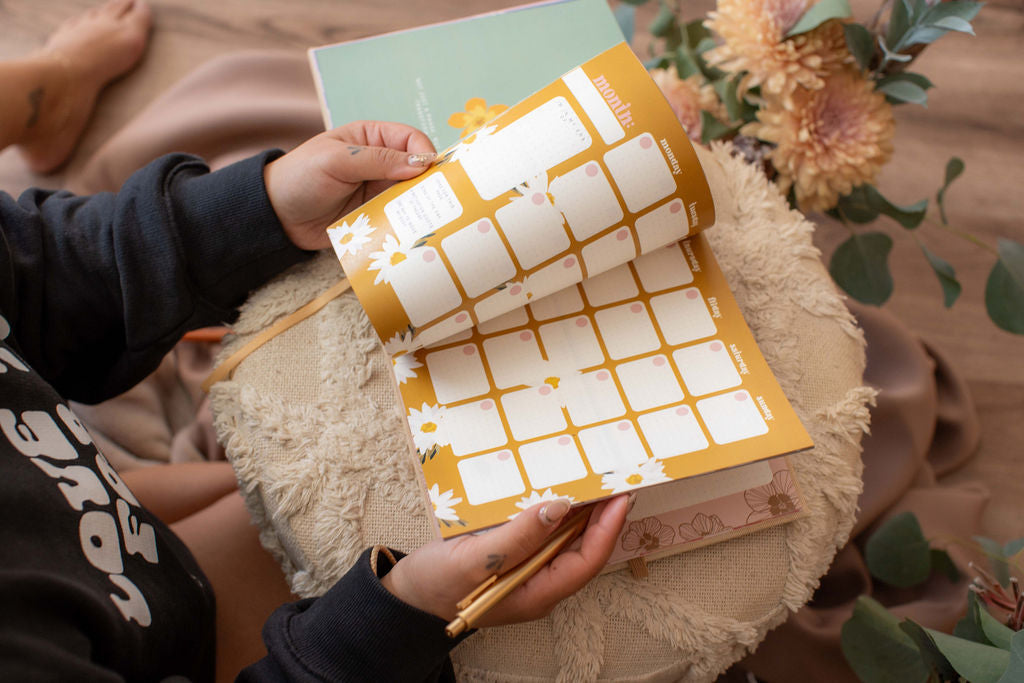 ON BUSINESS BLACK | Undated Bullet Journal