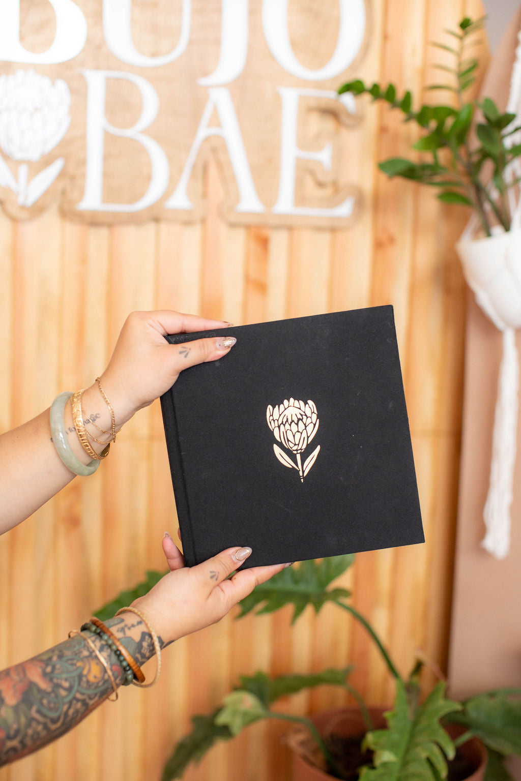 ON BUSINESS BLACK | Undated Bullet Journal