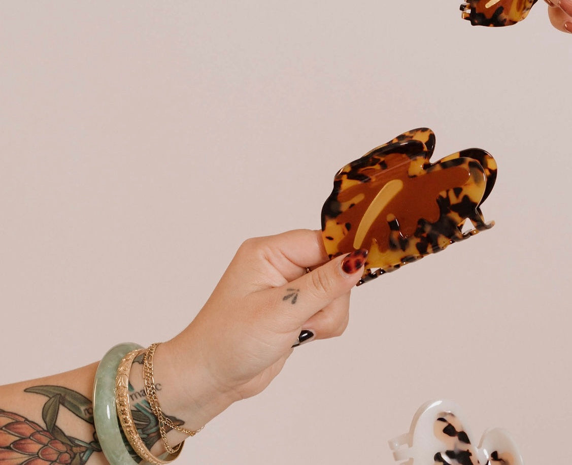 Large Hilo Anthurium in Mocha Tortoise Shell  | Claw Clip by COOPMONSTER x Bujo Bae