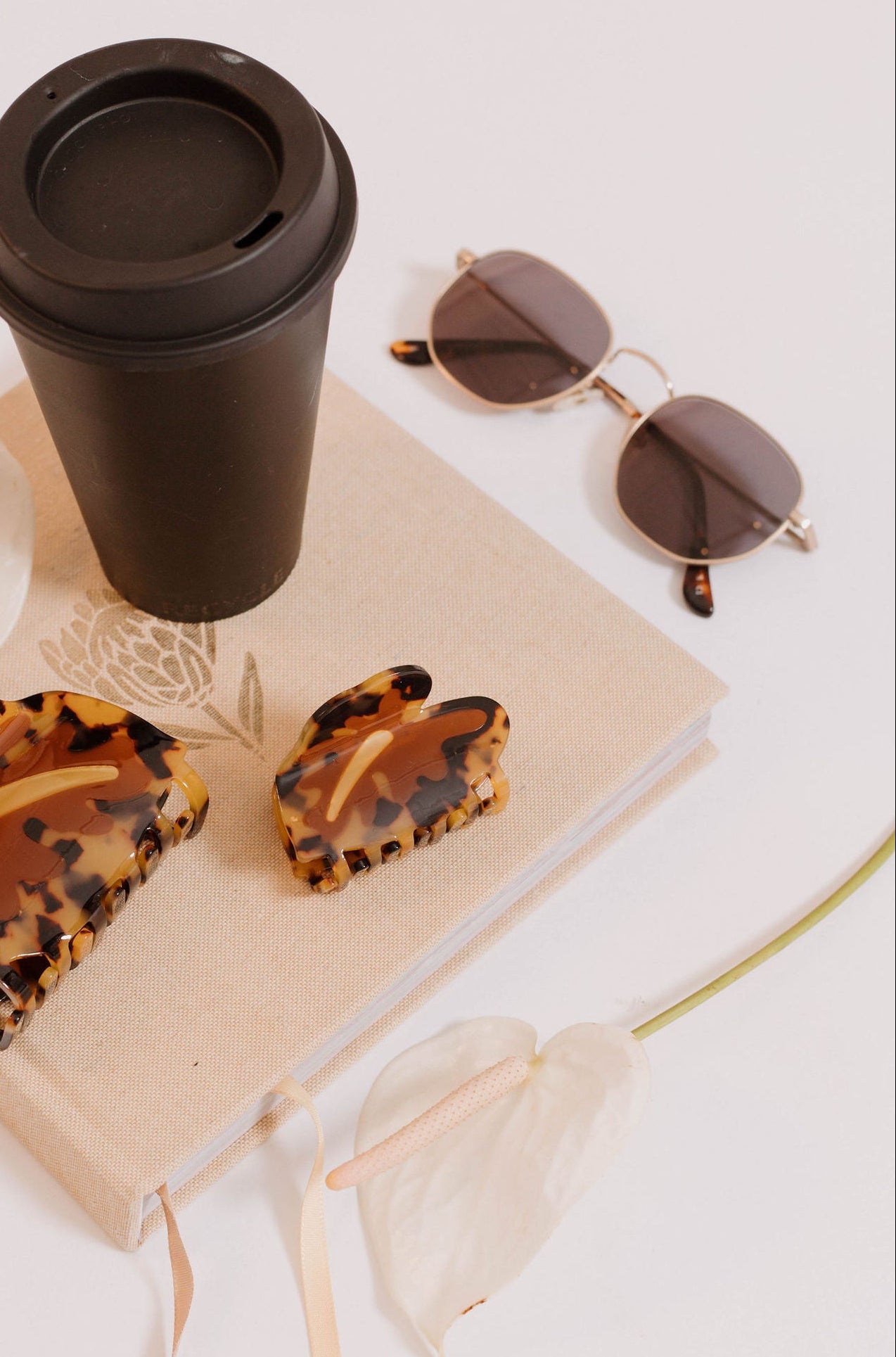 MINI Hilo Anthurium in Mocha Tortoise Shell  | Claw Clip by COOPMONSTER x Bujo Bae