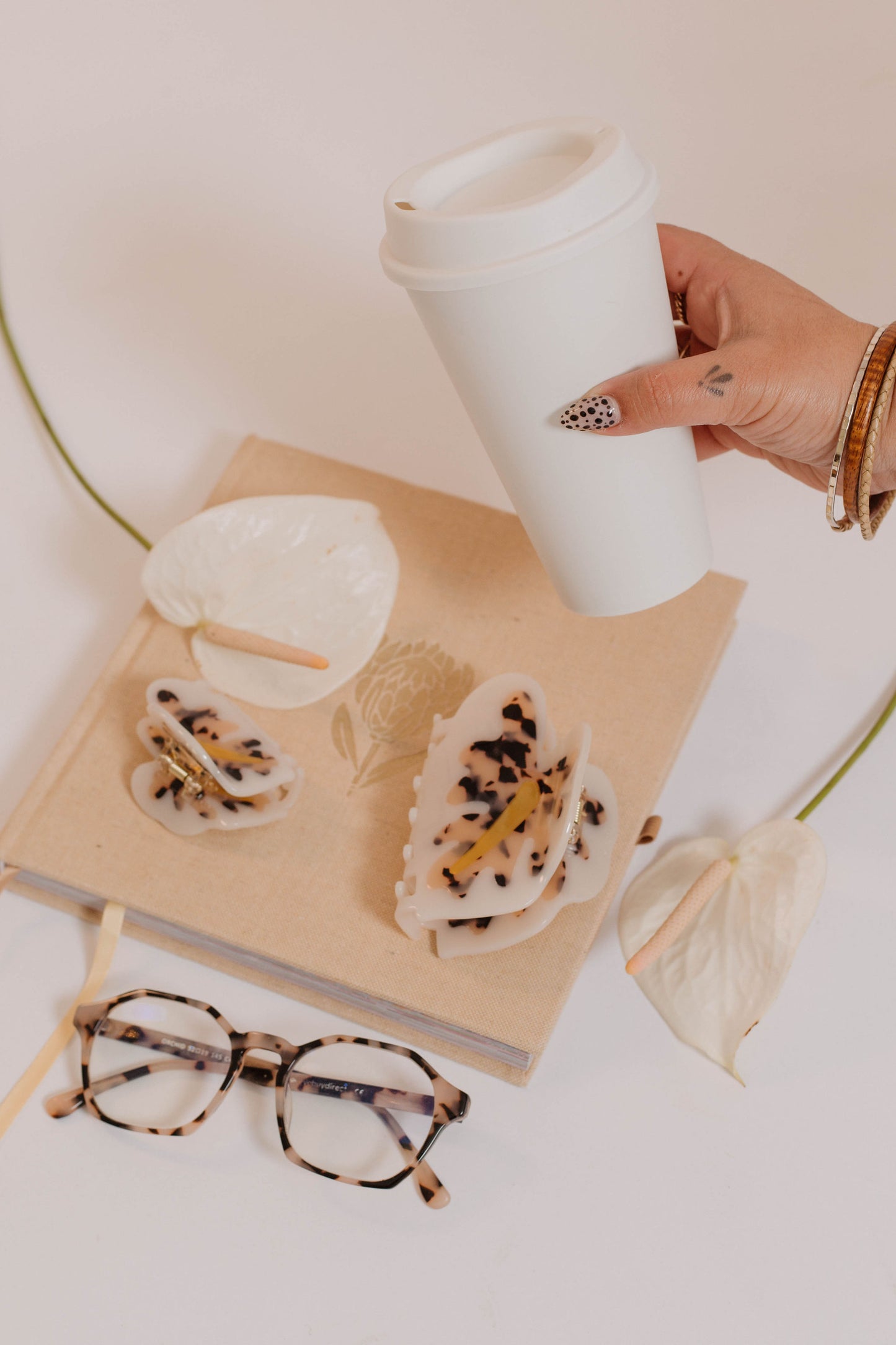 MINI Hilo Anthurium in Pearl Tortoise Shell  | Claw Clip by COOPMONSTER x Bujo Bae